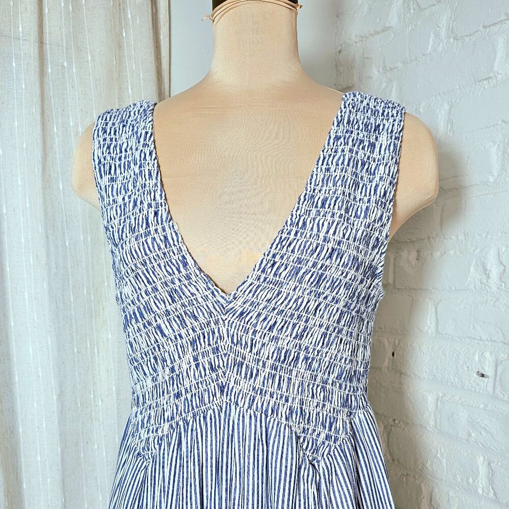Free People Juni Maxi Dress | Ivory Blue Stripe Smocked Tiered Maxi | NWT | sz M - Picture 7 of 9